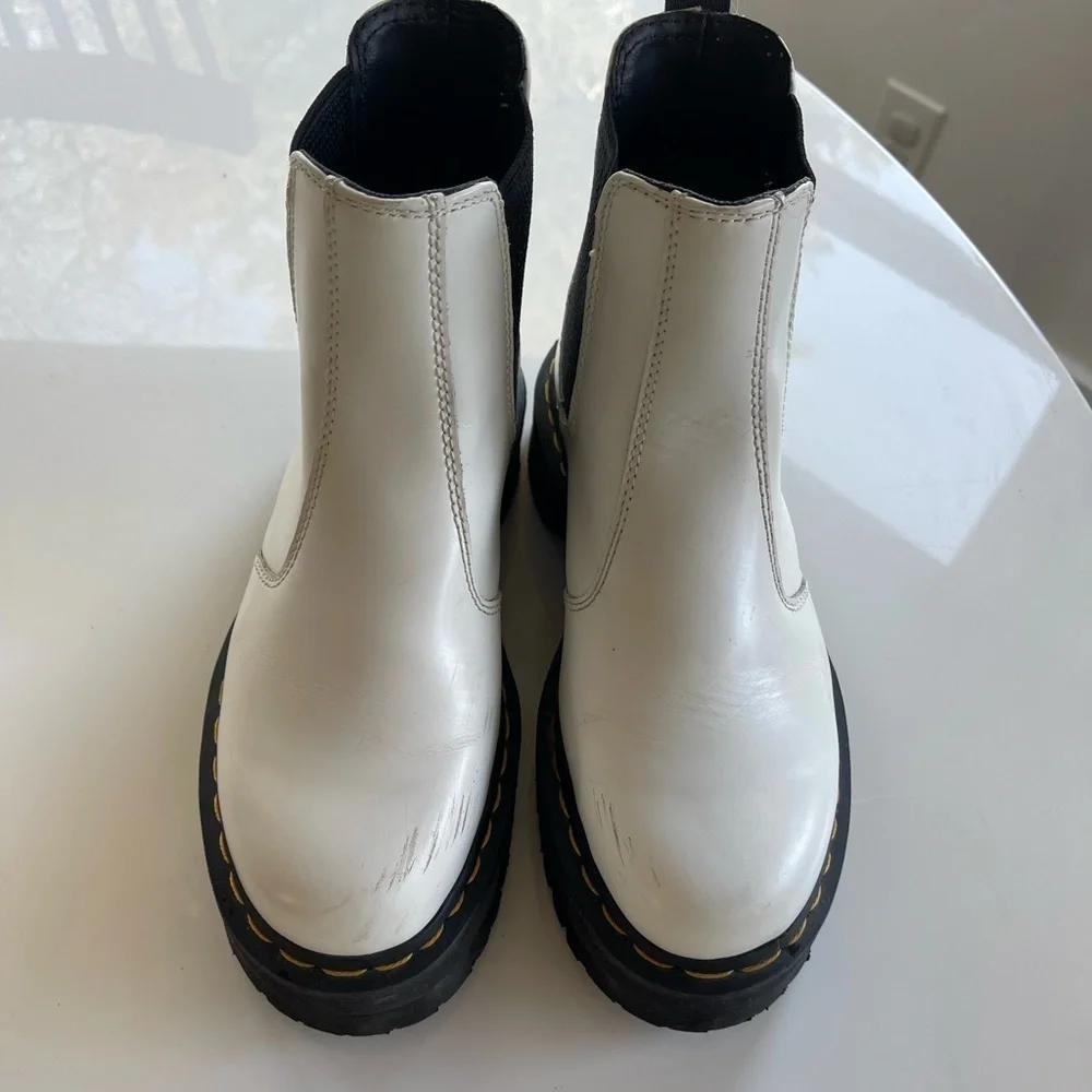 Dr Martens 2976 Platform Leather Chelsea Boot White - 7